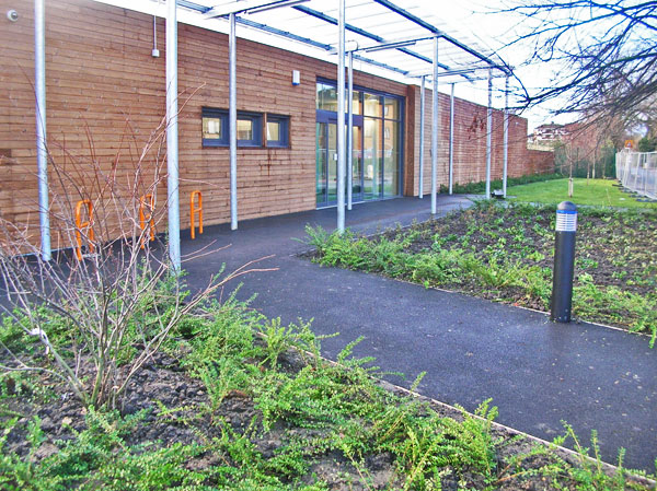 Merton Acacia Intergenerational Centre: Solar heat recycled to winter by Interseasonal Heat Transfer